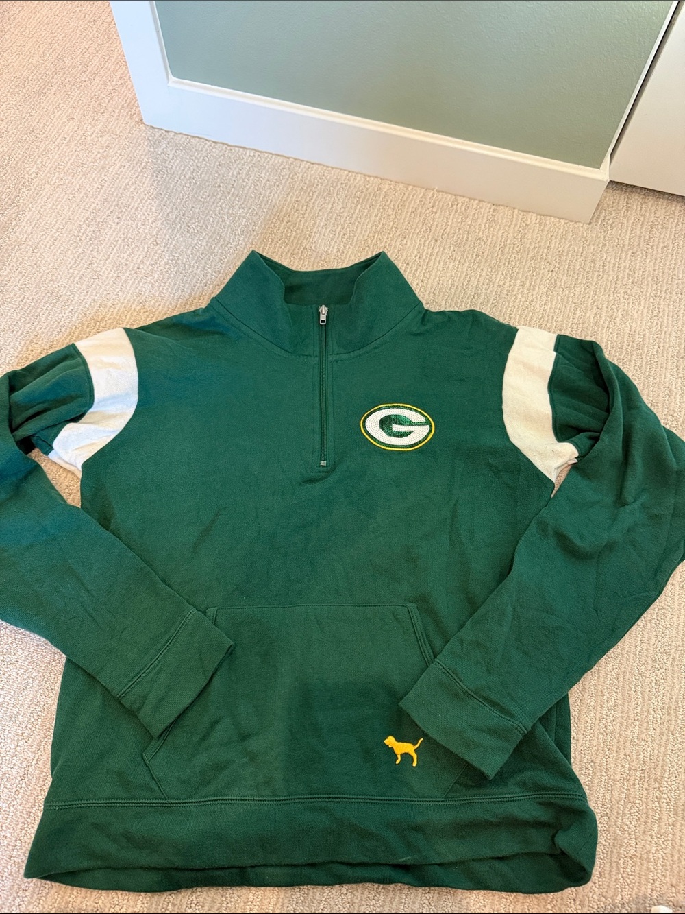 PINK Victoria's Secret Green & White Green Bay Packers Half-Zip Pullover